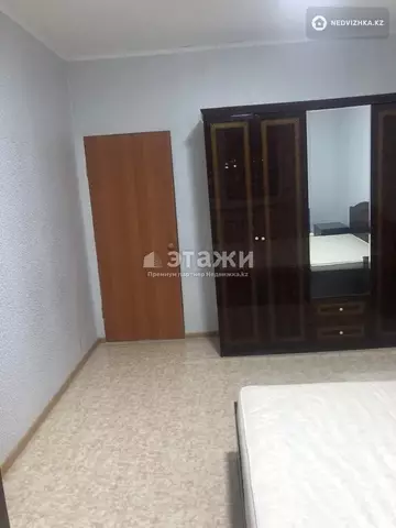 2-комнатная квартира, этаж 4 из 12, 81 м²