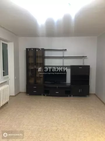 2-комнатная квартира, этаж 4 из 12, 81 м²