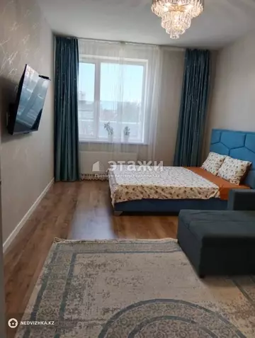 1-комнатная квартира, этаж 1 из 14, 44 м²