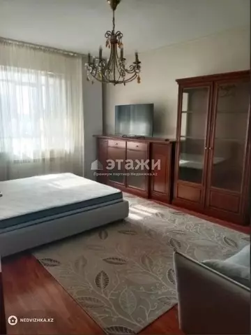 1-комнатная квартира, этаж 7 из 12, 54 м²