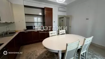 4-комнатная квартира, этаж 4 из 8, 160 м²