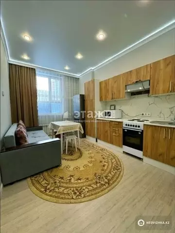 1-комнатная квартира, этаж 1 из 10, 43 м²