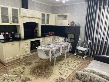 98.1 м², 4-комнатная квартира, этаж 3 из 5, 98 м², изображение - 6