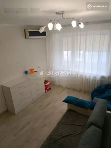 2-комнатная квартира, этаж 9 из 9, 40 м²