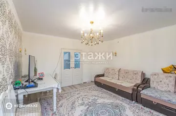 3-комнатная квартира, этаж 8 из 9, 63 м²