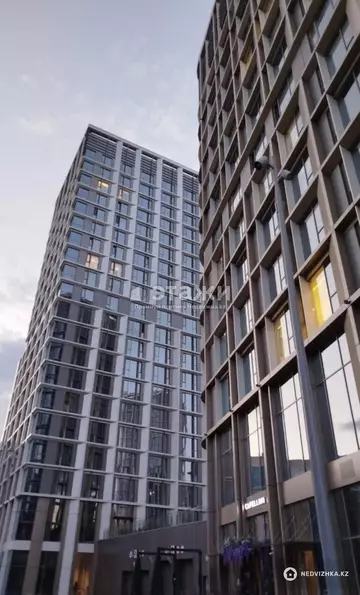 4-комнатная квартира, этаж 20 из 22, 200 м²