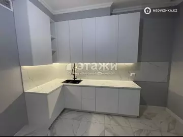 4-комнатная квартира, этаж 3 из 8, 110 м²
