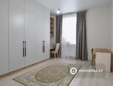 2-комнатная квартира, этаж 1 из 12, 60 м²
