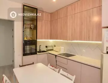 2-комнатная квартира, этаж 1 из 12, 60 м²