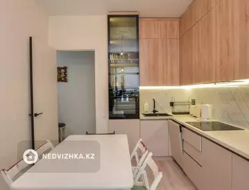 2-комнатная квартира, этаж 1 из 12, 60 м²