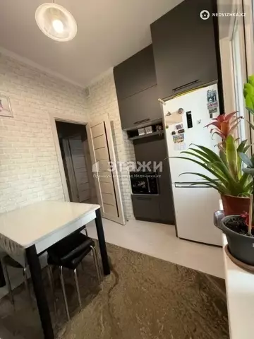 2-комнатная квартира, этаж 7 из 9, 58 м²