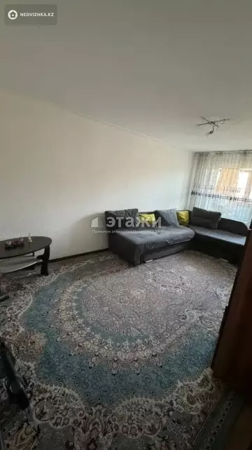 2-комнатная квартира, этаж 3 из 5, 42 м²