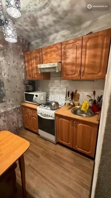 2-комнатная квартира, этаж 3 из 5, 42 м²