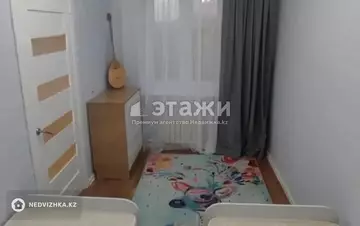 3-комнатная квартира, этаж 4 из 4, 54 м²