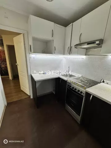 3-комнатная квартира, этаж 4 из 4, 50 м²