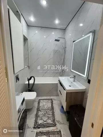 2-комнатная квартира, этаж 2 из 17, 54 м²
