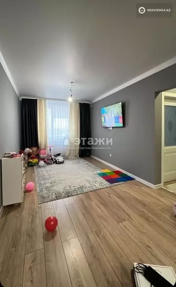 2-комнатная квартира, этаж 3 из 6, 42 м²