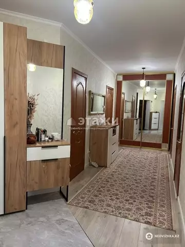 3-комнатная квартира, этаж 1 из 9, 88 м²