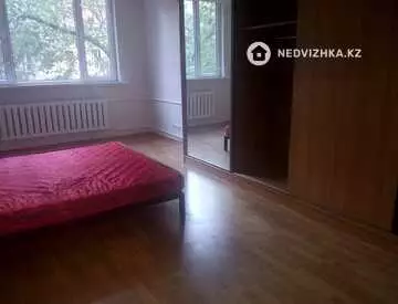 2-комнатная квартира, этаж 3 из 5, 58 м², на длительный срок