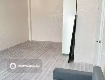 1-комнатная квартира, этаж 8 из 8, 51 м²