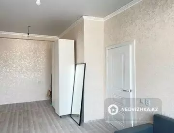 1-комнатная квартира, этаж 8 из 8, 51 м²