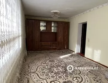 6-комнатный дом, 10 соток, 100 м²