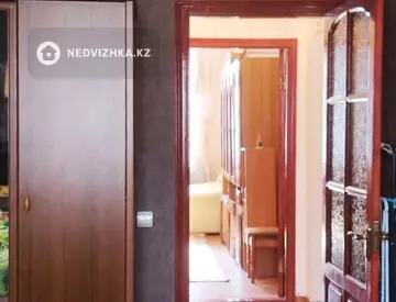 2-комнатная квартира, этаж 2 из 3, 52 м²