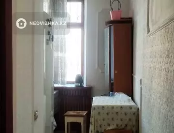 2-комнатная квартира, этаж 2 из 3, 52 м²