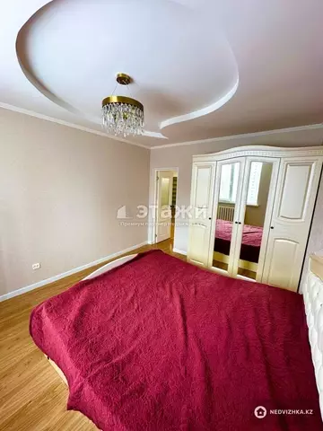 3-комнатная квартира, этаж 8 из 10, 84 м²