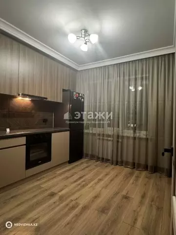 1-комнатная квартира, этаж 6 из 6, 37 м²