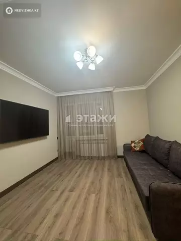 1-комнатная квартира, этаж 6 из 6, 37 м²