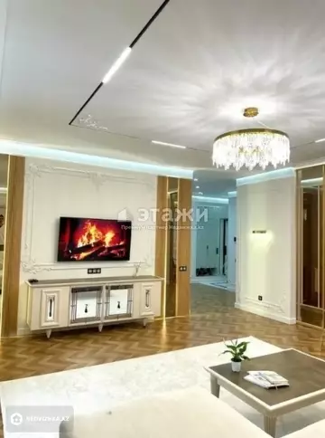 4-комнатная квартира, этаж 12 из 16, 123 м²