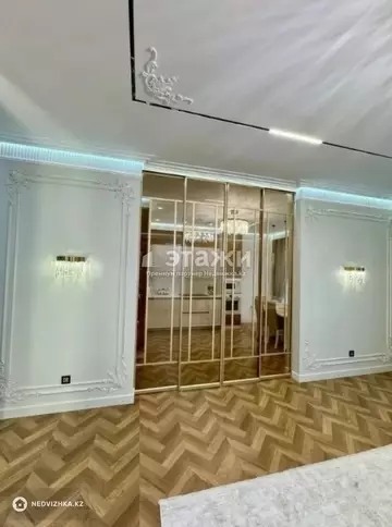 4-комнатная квартира, этаж 12 из 16, 123 м²