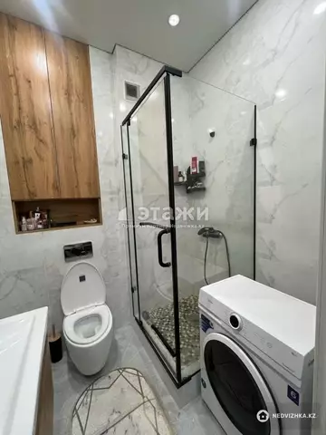 2-комнатная квартира, этаж 8 из 22, 44 м²