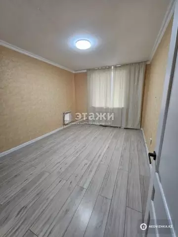 1-комнатная квартира, этаж 2 из 8, 38 м²