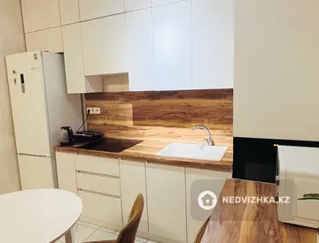 2-комнатная квартира, этаж 3 из 10, 46 м²