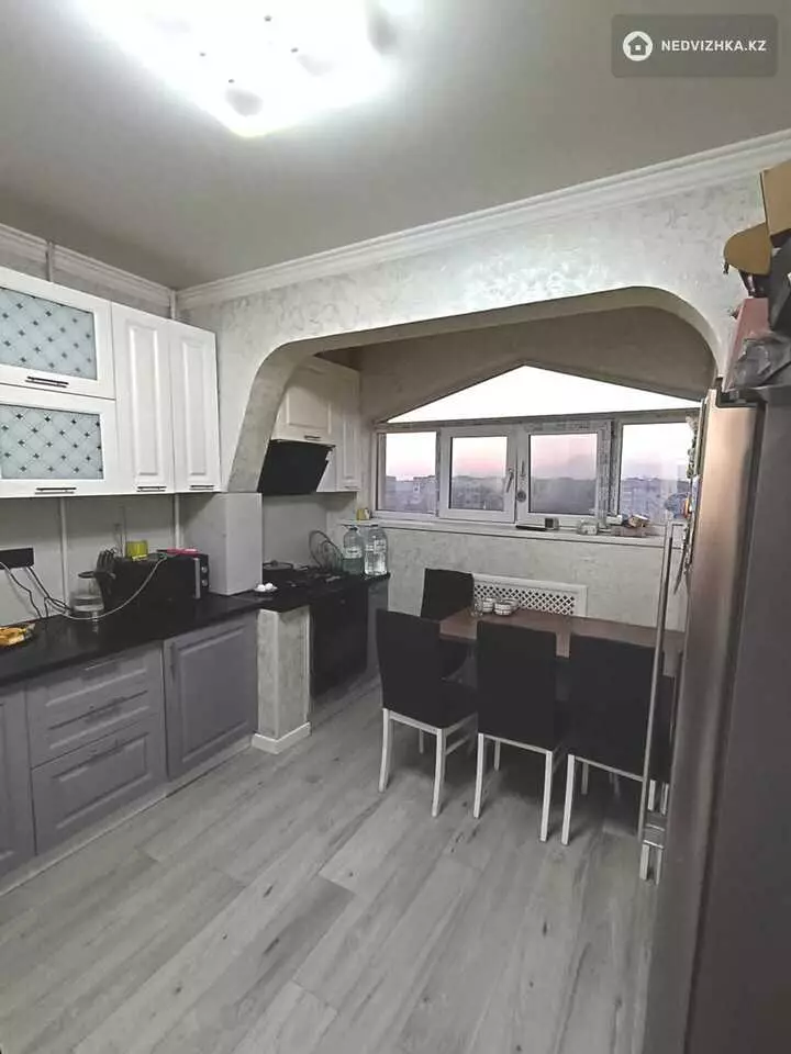 70.5 м², 3-комнатная квартира, этаж 8 из 9, 70 м², изображение - 1