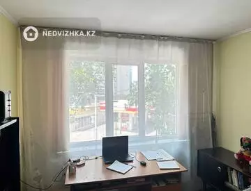 3-комнатная квартира, этаж 3 из 5, 70 м²