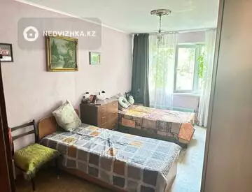 3-комнатная квартира, этаж 3 из 5, 70 м²