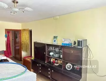 3-комнатная квартира, этаж 3 из 5, 70 м²