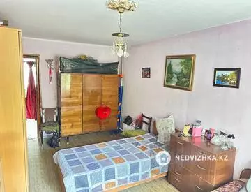 3-комнатная квартира, этаж 3 из 5, 70 м²