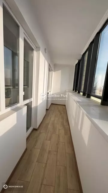 2-комнатная квартира, этаж 4 из 19, 66 м²