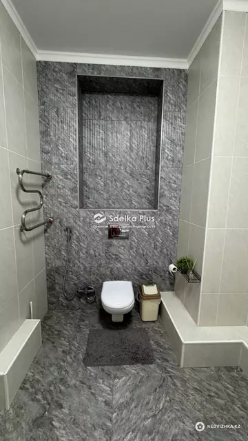 2-комнатная квартира, этаж 4 из 19, 66 м²