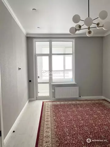 1-комнатная квартира, этаж 4 из 12, 45 м²