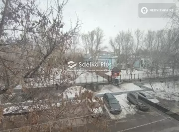 2-комнатная квартира, этаж 3 из 5, 51 м²