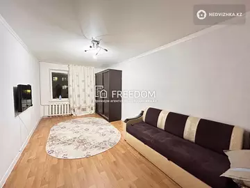 1-комнатная квартира, этаж 3 из 5, 37 м²