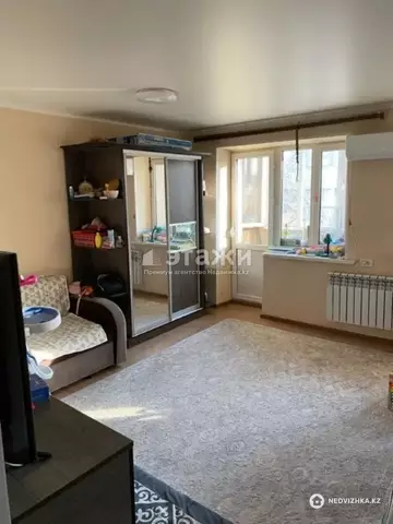 2-комнатная квартира, этаж 4 из 4, 38 м²