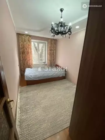 3-комнатная квартира, этаж 4 из 5, 65 м²