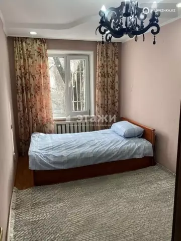 3-комнатная квартира, этаж 4 из 5, 65 м²