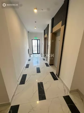 2-комнатная квартира, этаж 8 из 13, 65 м²